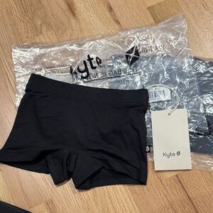 NWT Kyte Baby Shortie Undies - 2 pairs